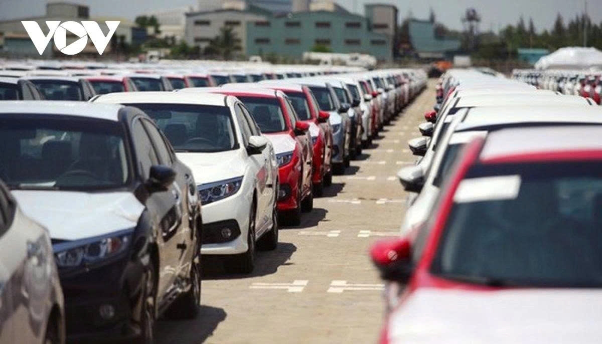 Car imports surge sharply in first half of 2025